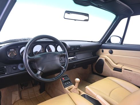 Used 1995 Porsche 911 Carrera RWD image 4