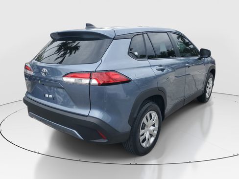 Certified 2025 Toyota Corolla Cross L FWD image 3