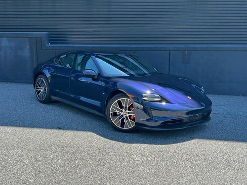 Certified 2022 Porsche Taycan 4S AWD/4WD image 12