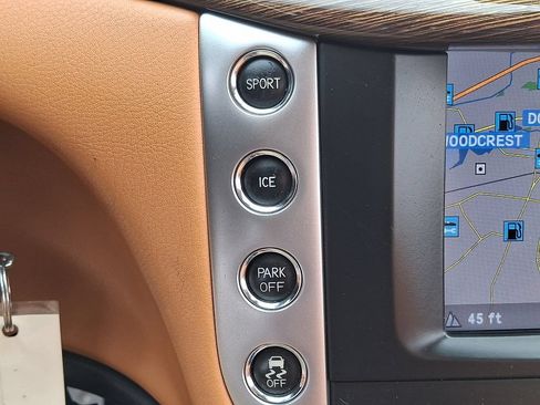 Used 2015 Maserati GranTurismo Sport RWD image 26