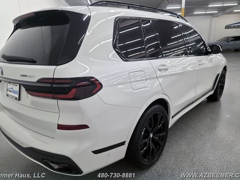 Used 2024 BMW X7 xDrive40i w/ M Sport Package AWD/4WD image 6
