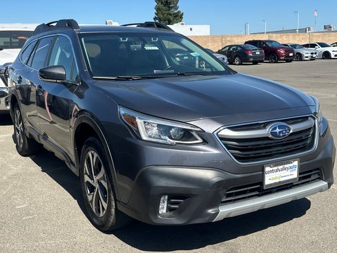 Used 2022 Subaru Outback Limited AWD/4WD image 2