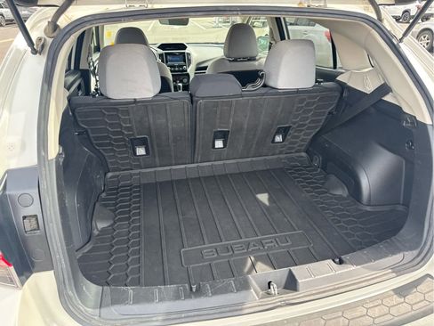 Used 2018 Subaru Crosstrek 2.0i Premium w/ Eyesight System image 9