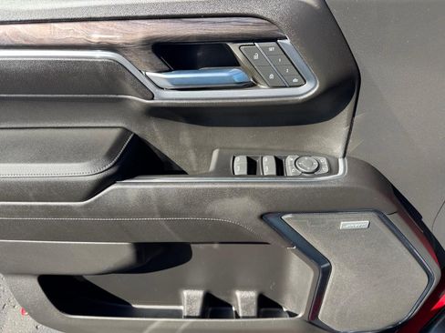 Certified 2023 Chevrolet Silverado 1500 LTZ image 13