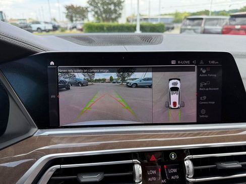Used 2020 BMW X7 M50i AWD/4WD image 30
