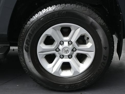 Used 2024 Toyota 4Runner SR5 AWD/4WD image 35