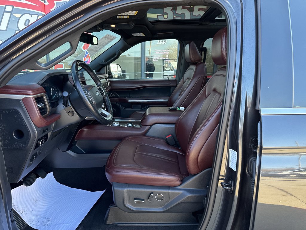Used 2024 Ford Expedition Limited AWD/4WD image 30