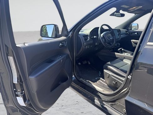 Used 2025 Dodge Durango R/T w/ Blacktop Package AWD/4WD image 17