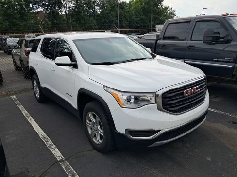 Used 2019 GMC Acadia SLE w/ LPO, Floor Liner Package FWD image 6