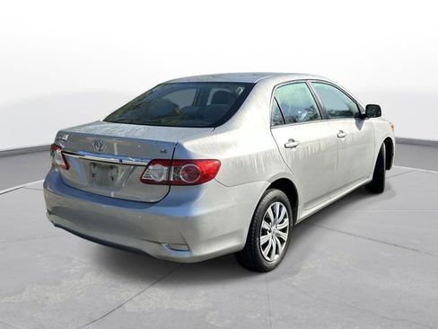 Used 2013 Toyota Corolla LE image 6