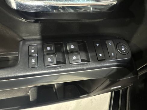 Used 2018 Chevrolet Silverado 2500 LT w/ All Star Edition AWD/4WD image 17