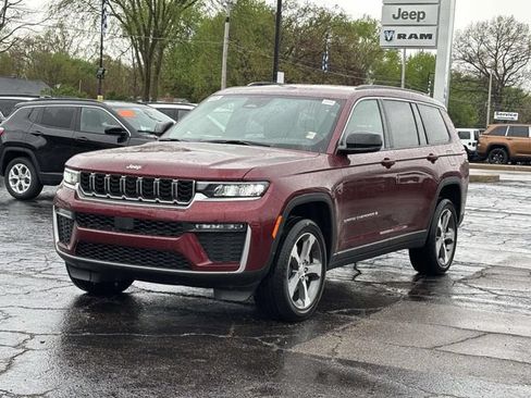 New 2026 Jeep Grand Cherokee L Limited AWD/4WD image 28