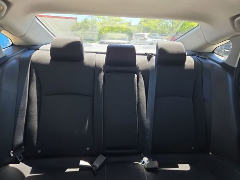 Certified 2018 Honda Civic EX image 28
