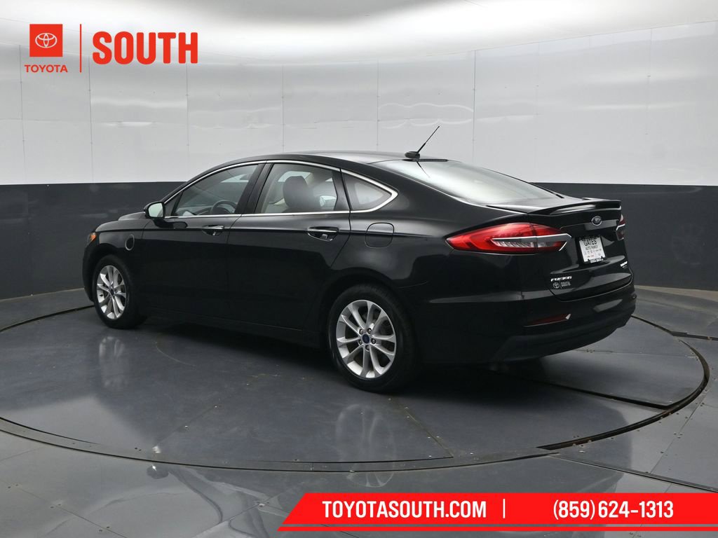 Used 2020 Ford Fusion Energi Titanium FWD image 8