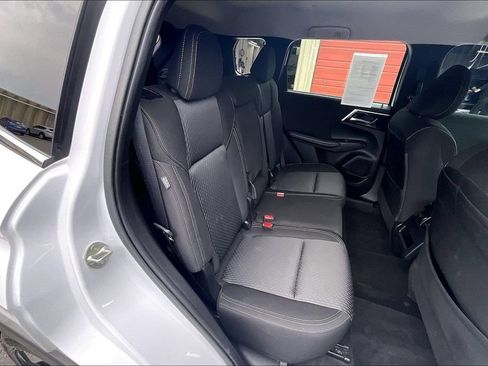 Used 2022 Mitsubishi Outlander ES AWD/4WD image 26