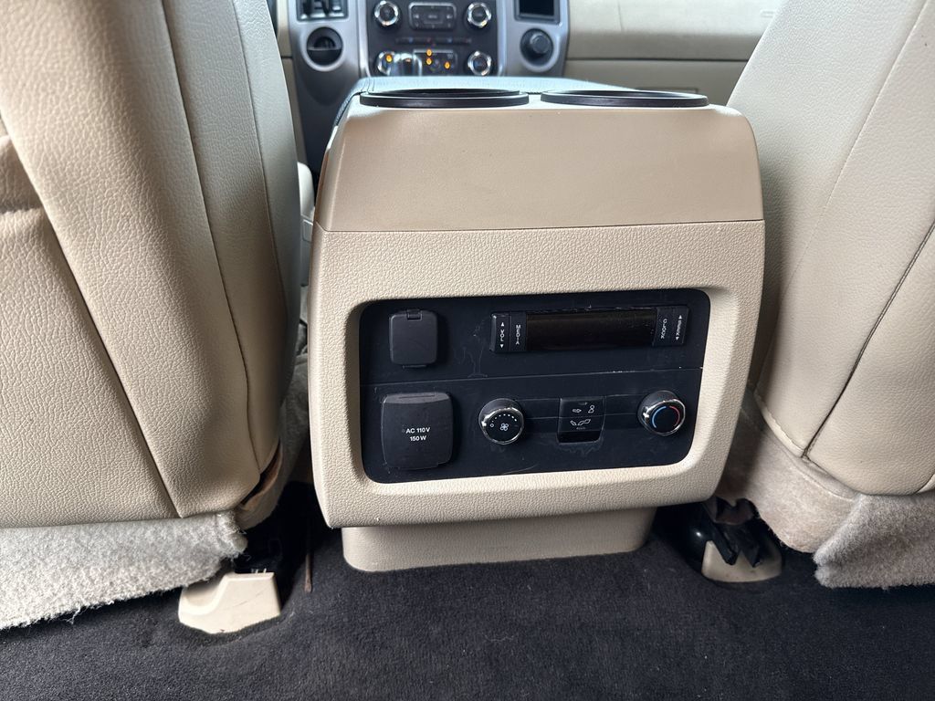 Used 2015 Ford Expedition XLT w/ Equipment Group 202A RWD image 24