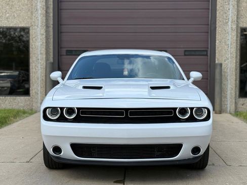 Used 2020 Dodge Challenger SXT RWD image 2