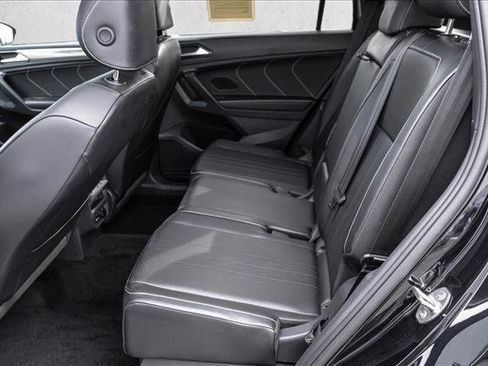 Used 2024 Volkswagen Tiguan SE R-Line image 21