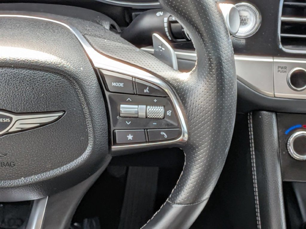 Used 2025 Genesis G70 2.5T RWD image 18