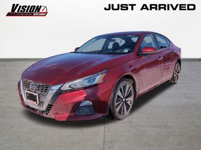 Certified 2022 Nissan Altima 2.5 SV w/ SV Premium Package