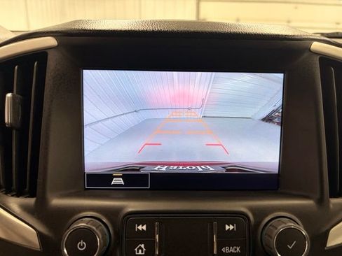 Used 2022 GMC Terrain SLT FWD image 17