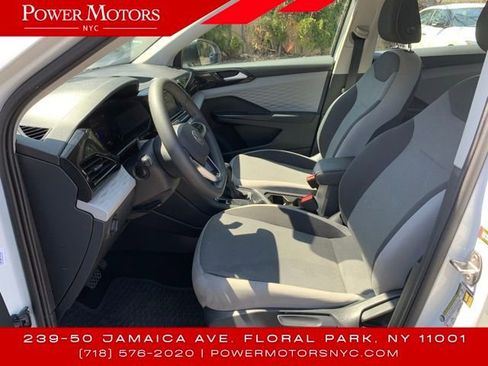 Used 2022 Volkswagen Taos S image 16