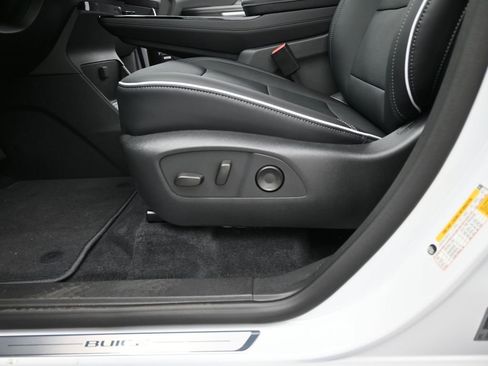 New 2026 Buick Enclave Preferred w/ Power Package image 10