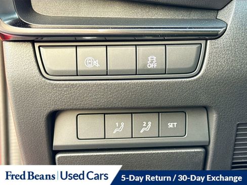 Used 2025 MAZDA MAZDA3 s image 12