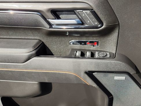Used 2025 GMC Sierra 1500 AT4 w/ AT4 Premium Package image 27