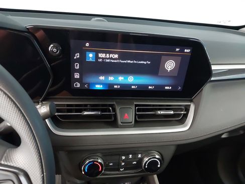 Used 2024 Chevrolet TrailBlazer LS w/ LS Convenience Package image 21