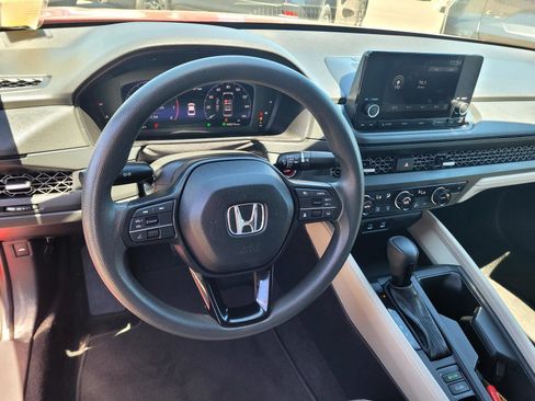 Used 2023 Honda Accord EX image 12