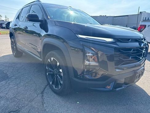 Used 2025 Chevrolet Equinox RS w/ Safety and Technology Package AWD/4WD image 3