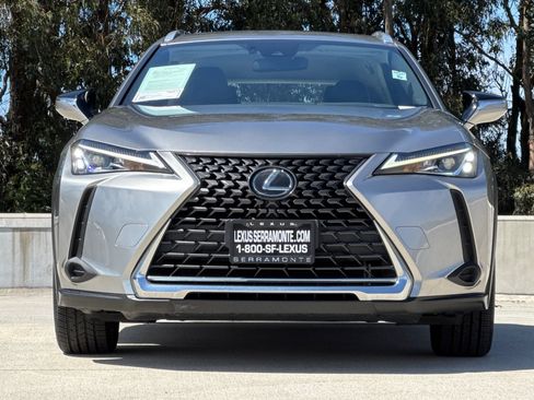 Used 2019 Lexus UX 200 w/ Accessory Package 2 FWD image 5