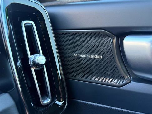 Used 2024 Volvo C40 P8 Recharge Ultimate w/ Protection Package Premier image 31