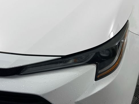 Used 2024 Toyota Corolla LE FWD image 11
