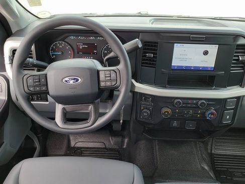 New 2026 Ford F250 XL w/ XL Chrome Package image 8