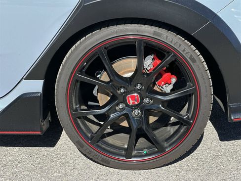 Used 2019 Honda Civic Type R image 11