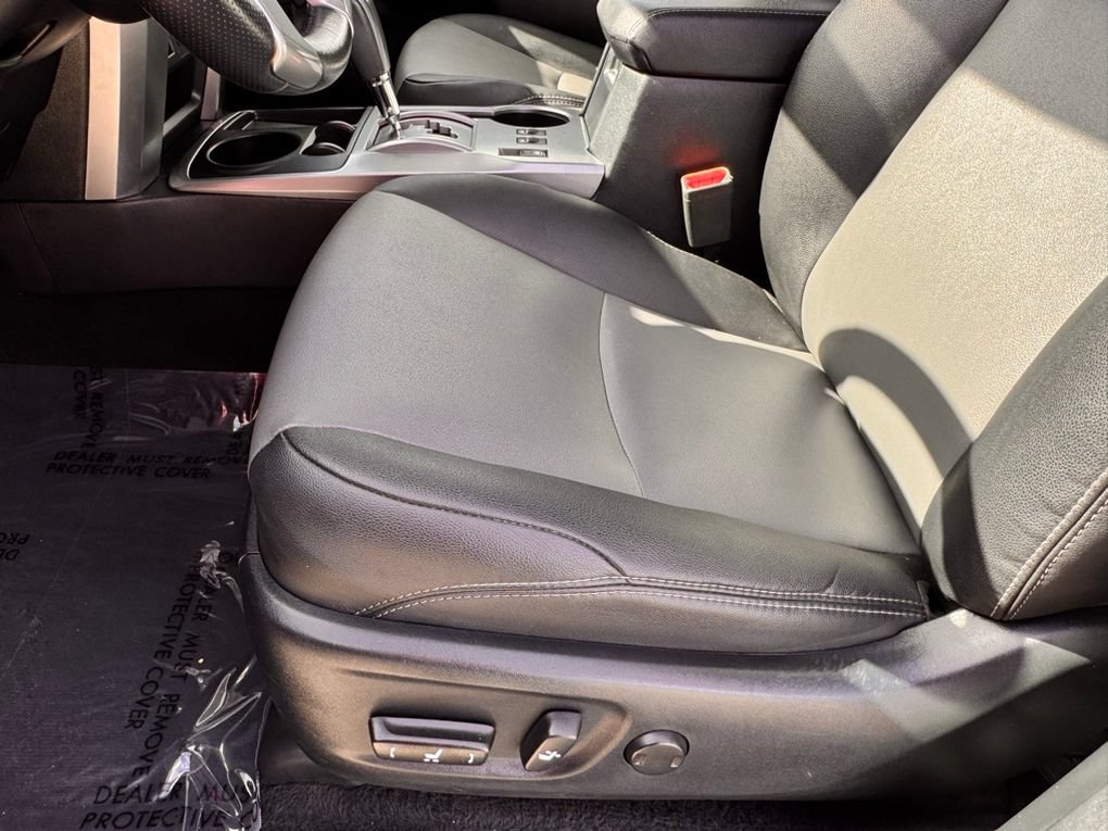 Used 2023 Toyota 4Runner SR5 Premium w/ Moonroof Package RWD image 43