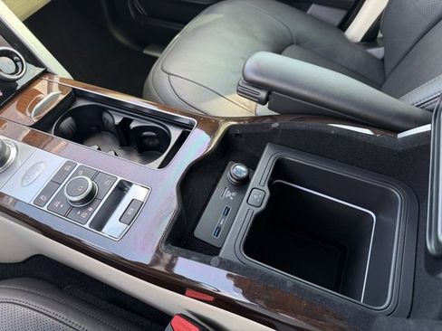 Used 2022 Land Rover Range Rover Westminster Edition image 19