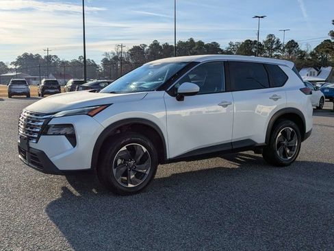 Certified 2024 Nissan Rogue SV image 8