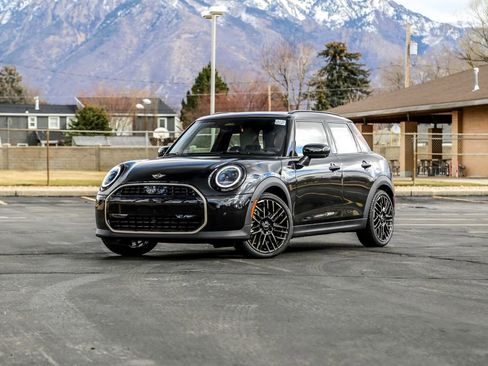 Used 2026 MINI Cooper 4-Door Hardtop FWD image 1