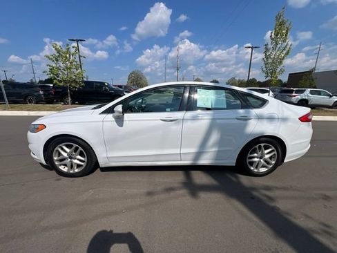 Used 2015 Ford Fusion SE FWD image 6