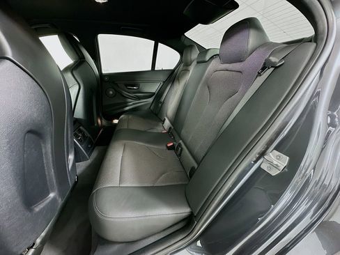 Used 2018 BMW M3 image 24