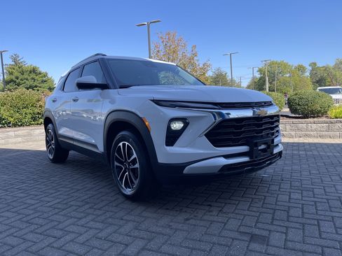 Used 2025 Chevrolet TrailBlazer LT image 7