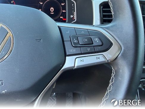 Used 2023 Volkswagen Atlas SE image 37