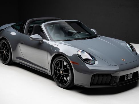 Used 2026 Porsche 911 Targa 4 GTS AWD/4WD image 43