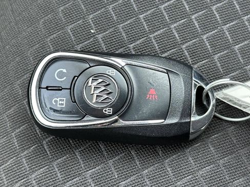 Used 2020 Buick Encore Preferred image 14