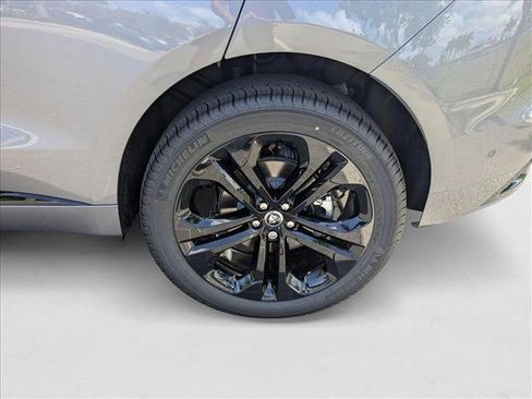 New 2026 Jaguar F-PACE R-Dynamic S image 10