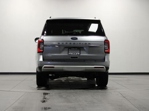 Used 2024 Ford Expedition Limited image 5