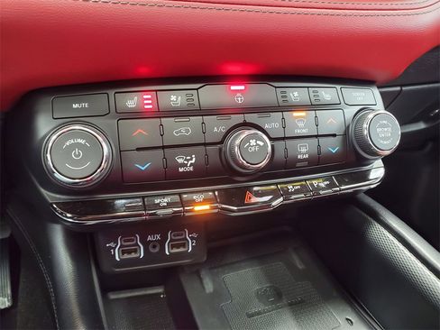 Used 2021 Dodge Durango R/T w/ Trailer Tow Group IV image 25